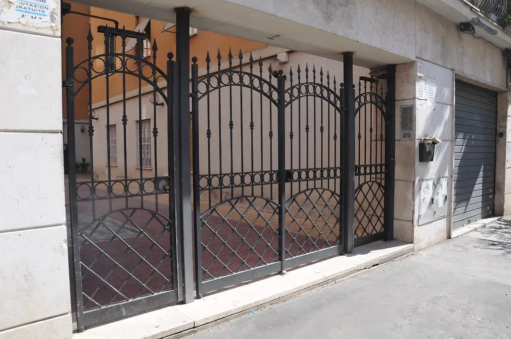 Hôtel La Casa Di Peppe 2 à Rome Italie